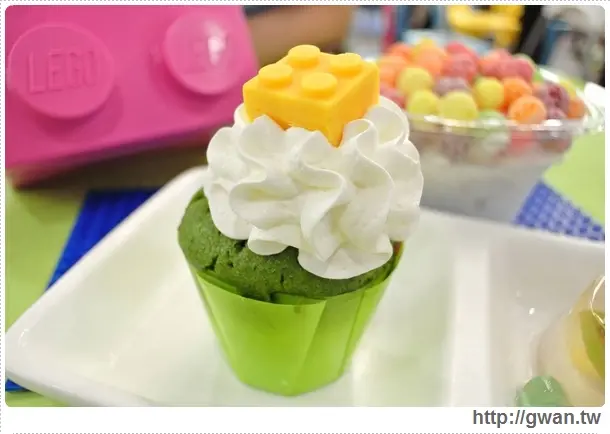 [中和環球] BRICK WORKS ✩ 樂高積木主題餐廳–大人小孩都瘋狂的繽紛世界♪親子餐廳♥