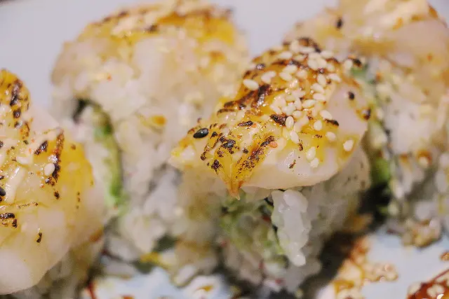 【羽諾食記】izumi by sumi 湶/加州壽司♥食尚玩家推薦♥台北捷運象山站美食