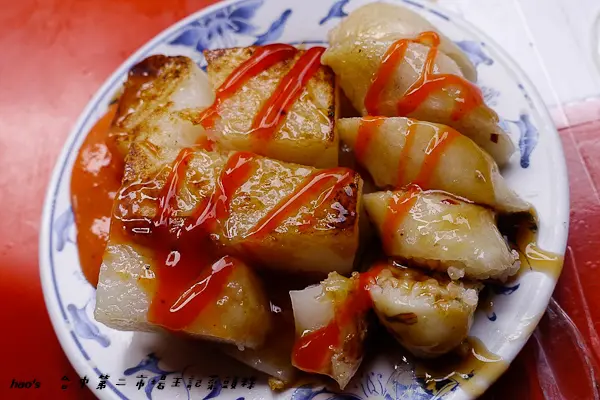 【台中中區】第二市場王記菜頭粿糯米腸 食尚玩家推薦 - 市場美食，平價可口在地小吃