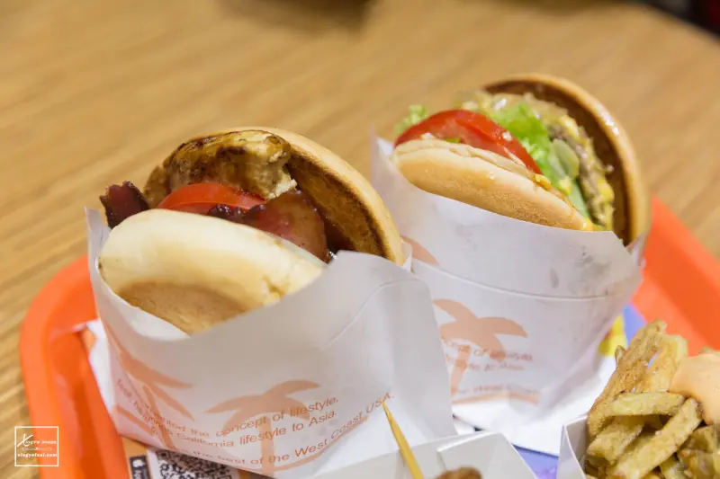 台北│【CaliBurger  西門店】加州風味漢堡/客製化漢堡/Cali祕醬手切薯條/香濃奶昔/飲料無限暢飲(近西門町捷運站六號出口)