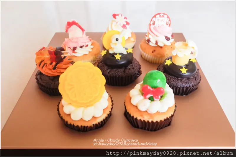 ✿宅配✿ 中秋造型杯子蛋糕真的好可愛阿～烤肉串造型跟啤酒杯實在是太有創意 又讓人少女心大爆發了 ➜ Home by Cloudy CUPCAKE 克勞蒂杯子蛋糕 中秋禮盒