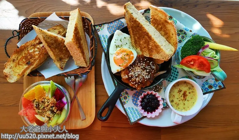 《台南食記》〈是吉咖啡〉外國旅客常來訪的台南早午餐下午茶咖啡店家