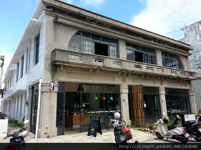 【屏東恆春】廢棄倉庫變身工業風餐館~迷路餐桌計畫~波波廚房