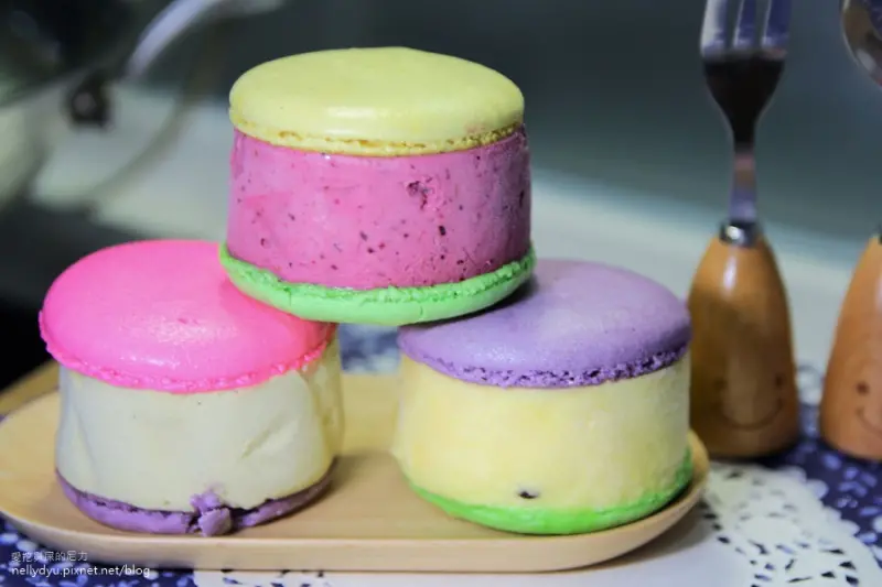 吃-超夯Mini Melts 粒粒冰淇淋，馬卡龍冰淇淋繽紛好吃