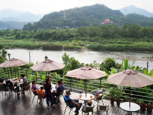 【新店烏來】愜意的午后時光 摩兒露天咖啡座