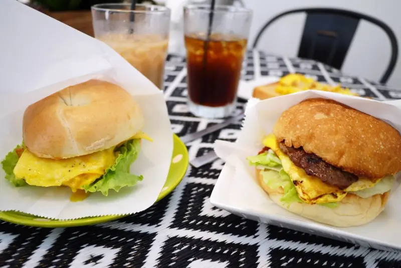 【台北】萬華 單眼皮双眼皮。早餐輕食。手作三文治‧巷弄內隨處可見「鹿」的文青早餐店♥♥♥