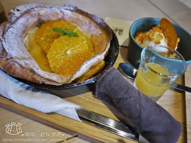 高雄 伴珈家 限定香橙口味鑄鐵鍋鬆餅Dutch baby 美術館周邊咖啡廳下午茶推薦