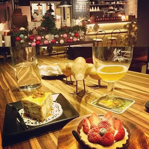 酒與咖啡的交錯，夜~興正濃，廿十二咖啡酒館