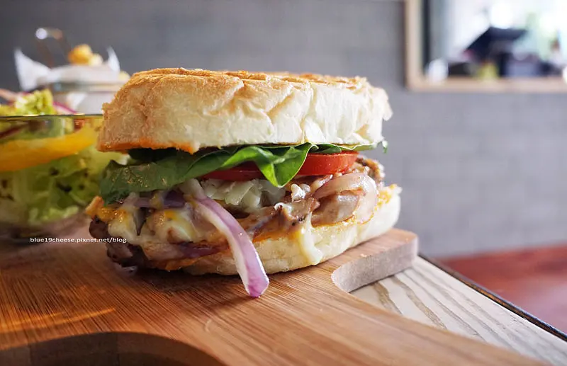 【台中西區】木沐咖啡Mumu cafe - 早午餐.咖啡.輕食.義大利麵.餐點訂價不貴.帕尼尼好吃.飲品可續一次不一樣的附餐飲料