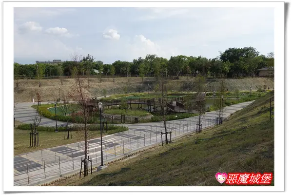 【台中。太平】坪林森林公園~比秋紅谷大3倍，兼具生態、景觀、滯洪、遊憩功能