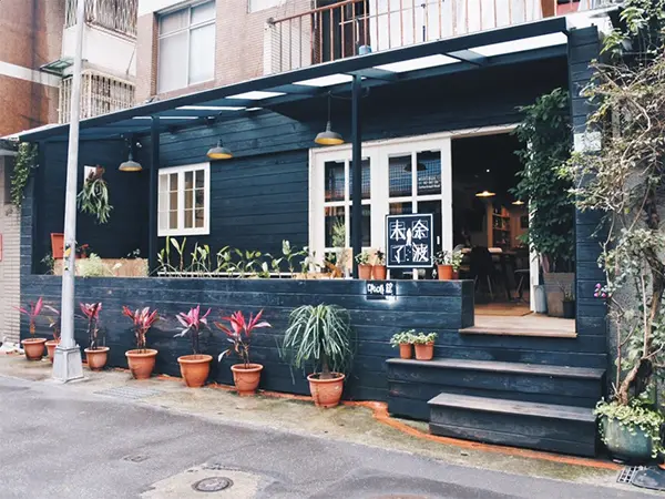 台北/餘波未了/Remember Cafe/台電大樓/巷角文青咖啡廳/有插座wifi好書陪伴適合久坐