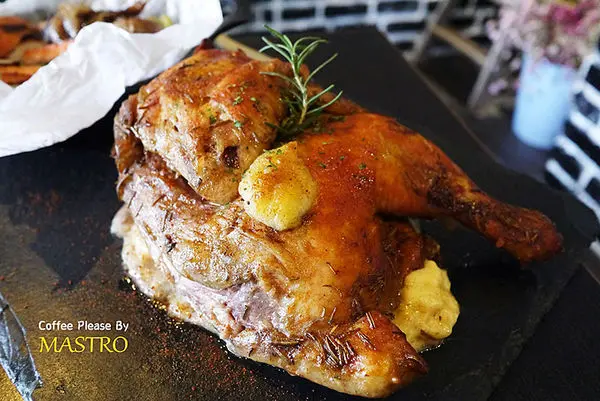 ◆台北中山【Coffee Please By Mastro】多汁嫩香烤半雞超正點。台北義式餐廳。台北約會餐廳。復興北路美食。捷運南京復興美食        
      