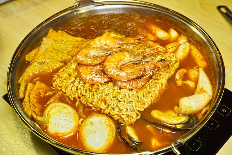 捷運市政府站 韓國傳統+美味起司, 泰一格韓國年糕火鍋