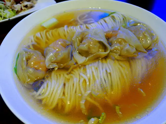 [捷運古亭美食] Nash 吃 五草車 隱身鬧區的庶民美食