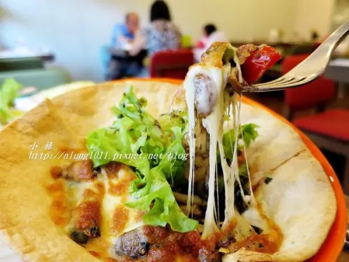 CHIC CAFÉ 奇可小廚 2           