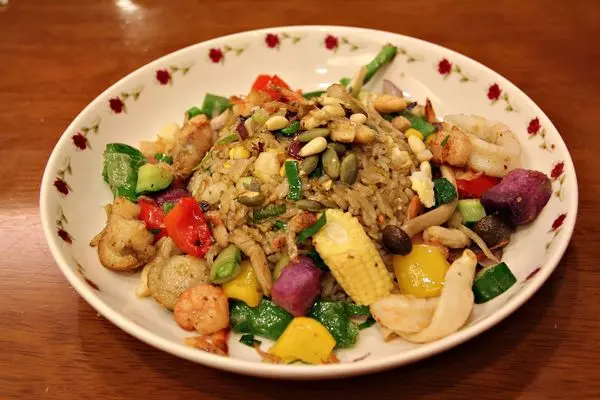 【安平美食屋】推20多種食材頂級炒飯