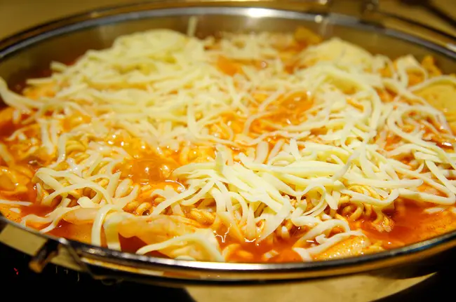 【捷運市府站】阪急B2 泰一格韓國年糕火鍋台灣1號店