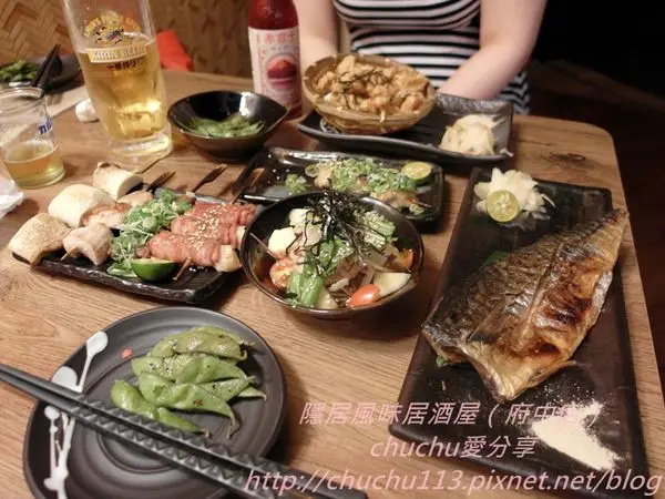 [板橋府中|居酒屋/美食] 隱居風味居酒屋（府中店）♥限量澎湖直送生蠔/越嚼越香的酥炸雞軟骨，不能錯過啊！（本文含飲酒文）