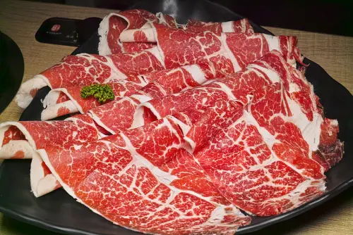 超好喝湯頭與高檔食材的 美味涮涮鍋 旺客鍋坊