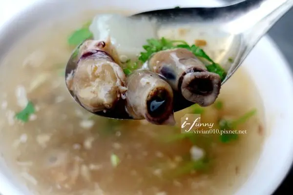 【南京復興站】阿伯魷魚嘴焿~油飯 小腸麵線~古早味的早午餐