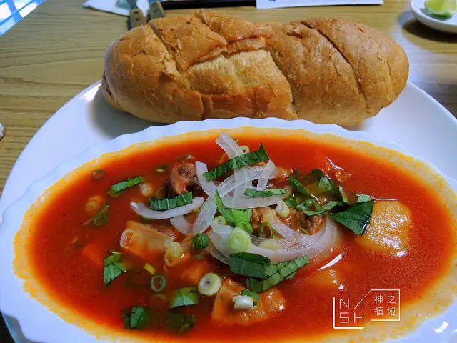 [捷運台北小巨蛋美食] Nash 吃 PHO88越南河粉 限量!法國麵包套餐