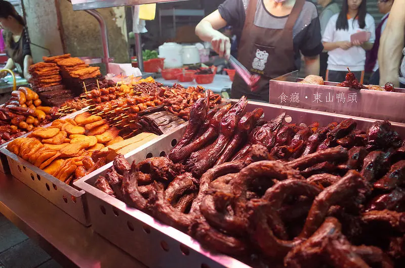 [食癮-小吃]新店東山鴨頭－錯過會想哭！超級好吃的東山鴨頭/新店美食/台灣小吃/新北美食/新店中正路