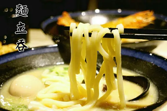 【羽諾食記】東區必吃美食~麵立吞烏龍專賣唐國本店● 日式道地烏龍麵              