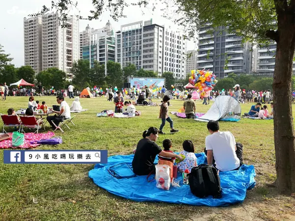 新竹親子/MOMO家族/小火車/釣魚池/溜滑梯/足球彈珠台/歡樂手足球/棉花糖免費DIY/水圳森林公園/新竹旅遊/2016竹北藝起樂活