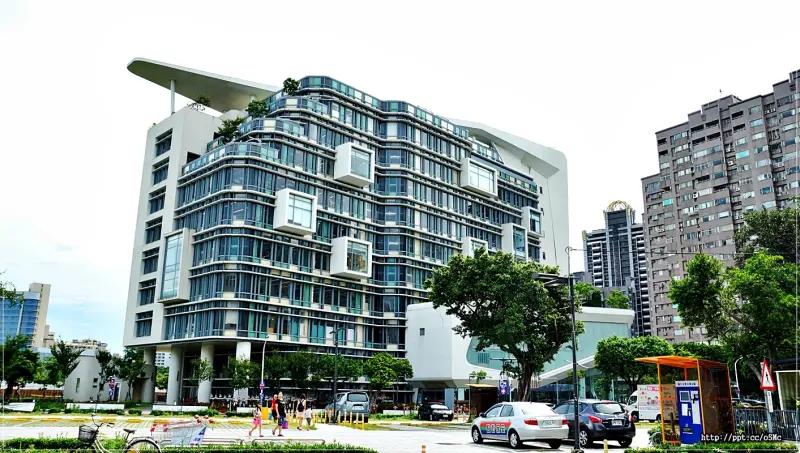 【新北市立圖書館】夜貓子的最愛～24小時不打烊，爸爸媽媽帶小孩遊玩的好去處，有漫畫區／親子閱讀室／自修室／視聽室