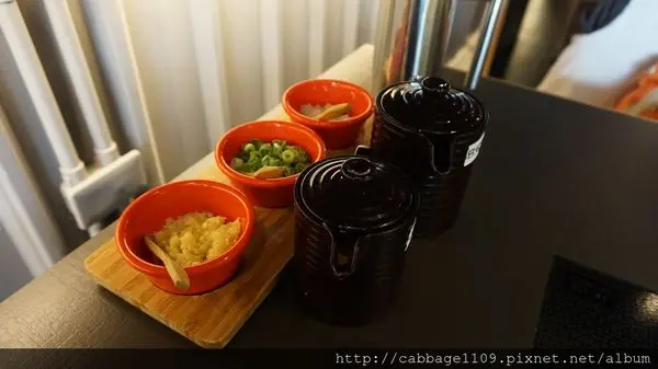 【食記】高雄左營-五円紙の鍋||特色鍋品|紙火鍋|清淡養生||