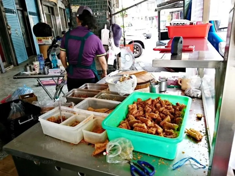 日棧飯糰,台中第五市場的排隊銅板美食，料多糯米超Q彈 @吳大妮。Annie