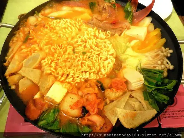 台北韓國餐廳 / 行天宮美食 / 捷運站鄰近美食「大漢門韓式食堂」--- 美味超值生意鼎盛的韓式家常料理。 