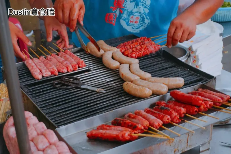 礁溪香腸伯__來一組！潤餅大腸包小腸│礁溪兩天一夜 /食尚玩家 / 五峰旗瀑布『宜蘭 · 礁溪』
