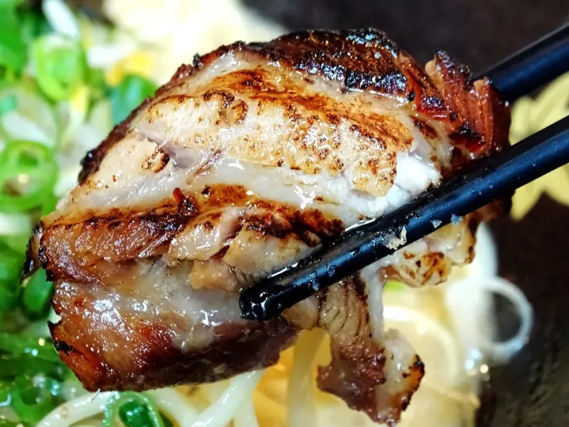 宜蘭羅東美食：一心拉麵-每天限量100碗的美味，吃過才知道為什麼值得排隊，地獄拉麵超香辣！