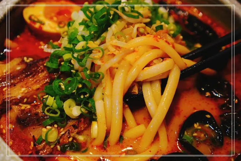 | 宜蘭美食 | 一心拉麵 日本道地九州豚骨拉麵 野菇拉麵 赤味噌烏龍麵 新址喬遷每日限量200碗 新推出美味小食道道必點