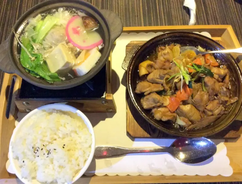 板橋美食.食尚玩家推薦【愛茶棧】府中泡沫紅茶˙時尚舒適、價廉物美