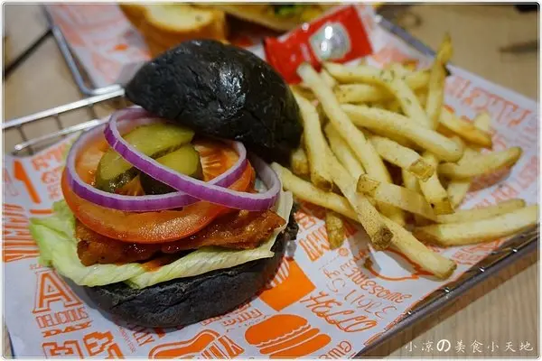 『台中。南區』奶油威力BUTTER WILLY║中興大學CP值超高的美式餐廳。脆皮漢堡襲捲你的胃!