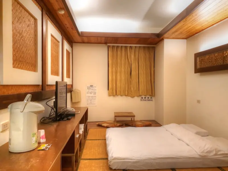 住在嘉義 奮起湖大飯店 悠靜舒心 品嘗古早味雙拼鐵支路便當