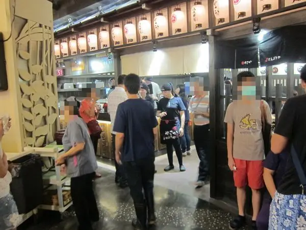 高雄苓雅區=<食>八坂丼屋~大遠百美食街的完美新選擇=