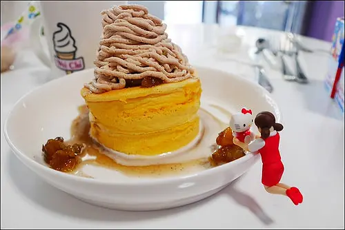 《捷運板南線美食/府中站》南雅夜市口ANDY泰味廚房&微淇甜蜜屋