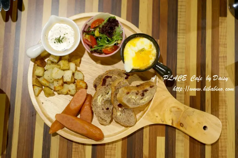 【台北．松山區】工業風裝潢 x 法式早午餐．APLACE Cafe