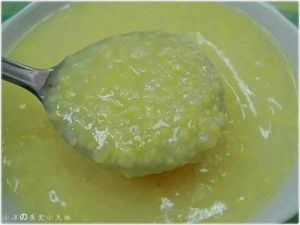 『台中。北區』大陸行炭烤缸爐燒餅║濃厚的眷村味兒。老兵の童年回憶味道~