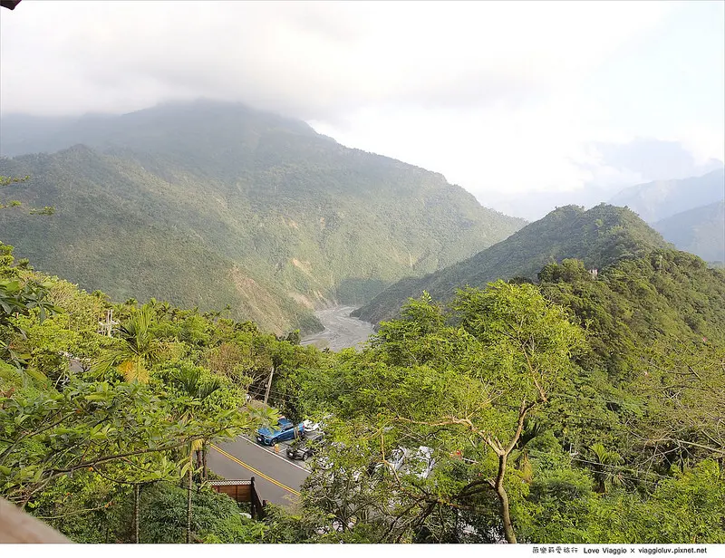 【屏東 Pintung】清靜莊園 三地門半山腰 眺望翠綠群山及市區景色的祕境咖啡館