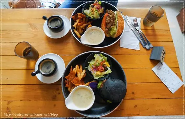 【台中‧美食】巴特2店Butter Brunch&Cafe~美術館特區很夯人氣店家!!