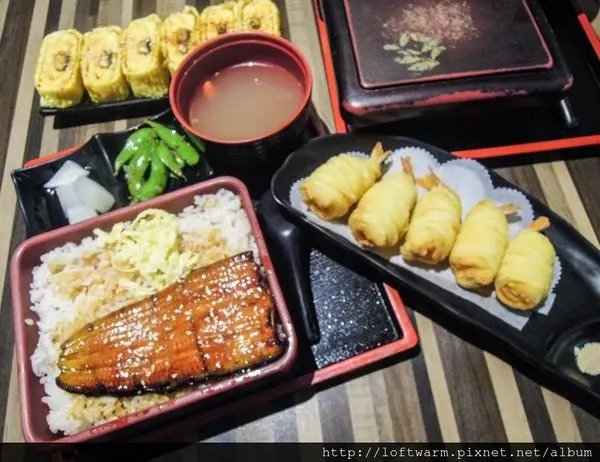 桃園中壢美味好吃鰻魚飯推薦 鰻慢來 蒲焼うなぎうな重 現場串燒串烤(菜單) 就在市區內的大同商圈喔!