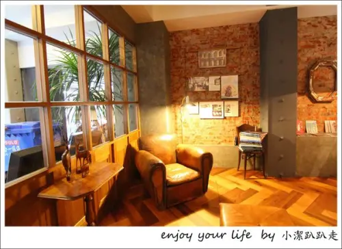 ▌台南民宿▌緩慢文旅x台南古根(Adagio Travel Tainan Roots Inn)+好好Gooddays早餐供應由「薰衣草森林」團隊經營~交通方便，鄰近友愛街.海安路.神農街.國華街.正興