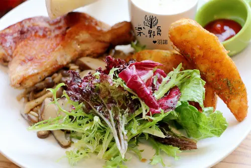 【羽諾食記】樂。野食❤東區難得的慵懶氛圍餐廳❤捷運忠孝SOGO站美食