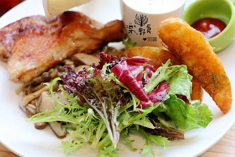 【羽諾食記】樂。野食❤東區難得的慵懶氛圍餐廳❤捷運忠孝SOGO站美食