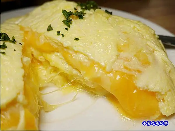 台北東區早午餐/捷運忠孝復興美食【樂野食】寵物親子友善餐廳/不收服務費!美味義大利麵/燉飯/披薩/輕食炸物/鬆餅/自烘咖啡/調酒(食記+2021菜單)