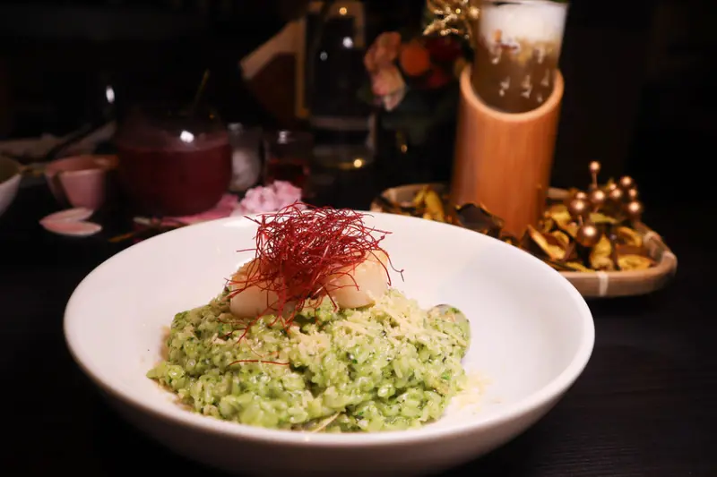 (忠孝復興站)東區餐酒館/東區美食-Elfin Restaurant & Lounge  IG打卡花牆,網美餐酒館,超夢幻調酒,姐妹聚餐,情侶約會好地點,文末有菜單